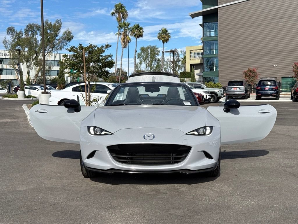 New 2026 Aero Gray Metallic Mazda Club image 27