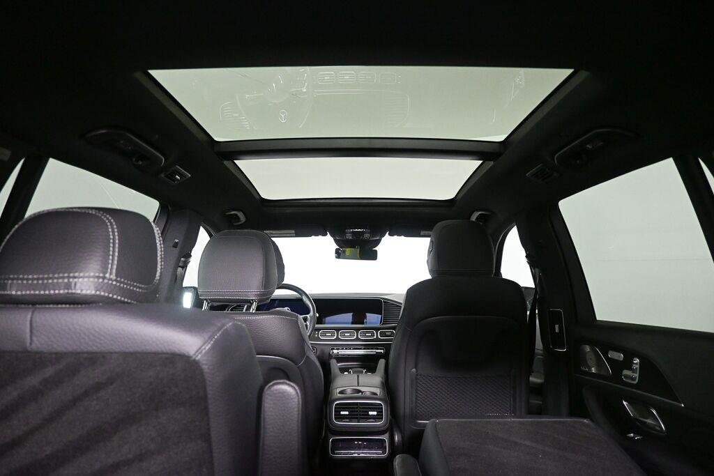 Certified Used 2025 Obsidian Black Metallic Mercedes-Benz GLS 580 image 20