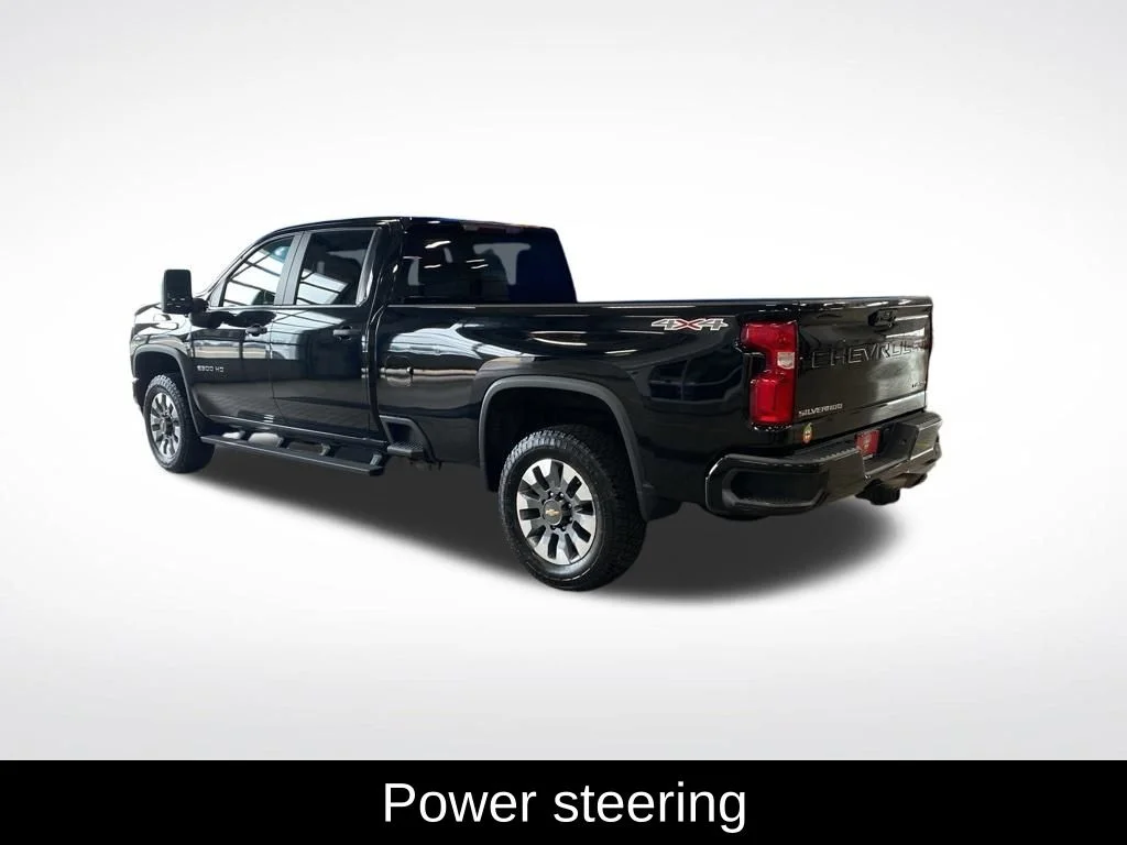 Used 2021 Black Chevrolet Custom image 19