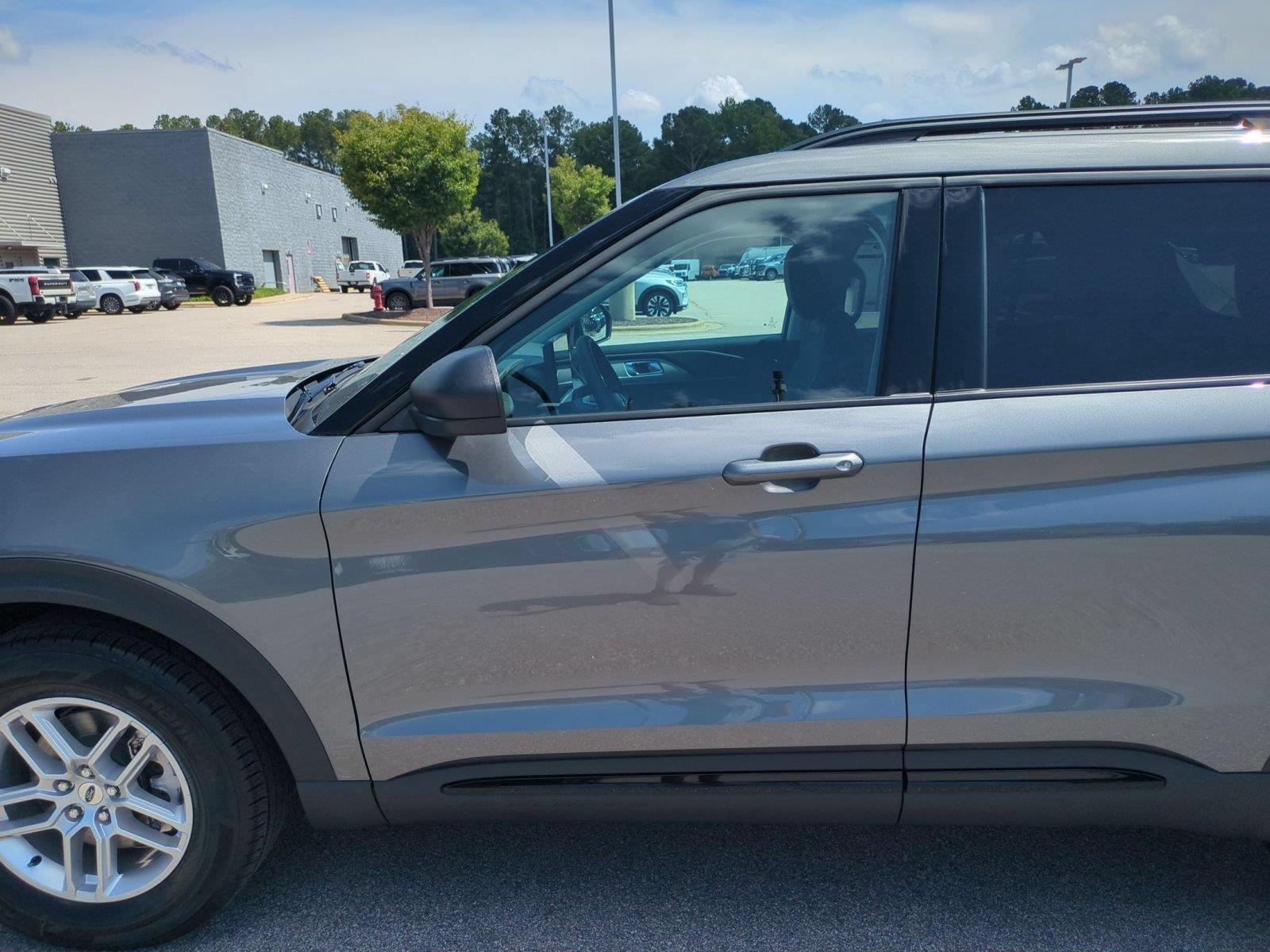 New 2026 Carbonized Gray Metallic Ford Active image 15