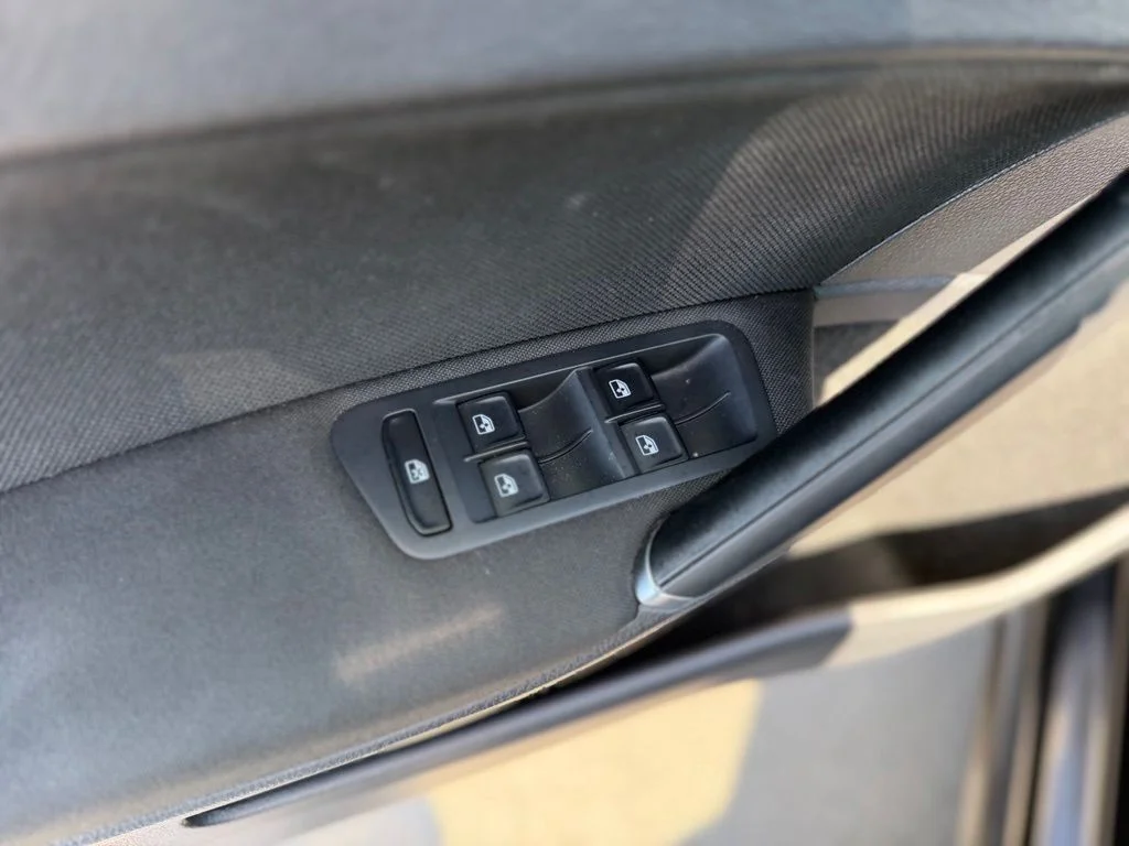 Used 2019 Black Volkswagen 2.0T S image 22