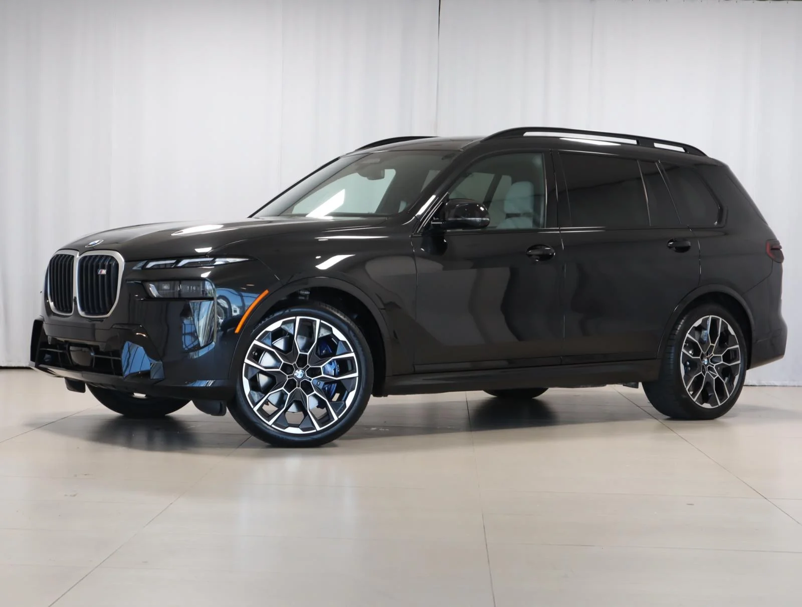 2025 BMW X7 M60i's photo