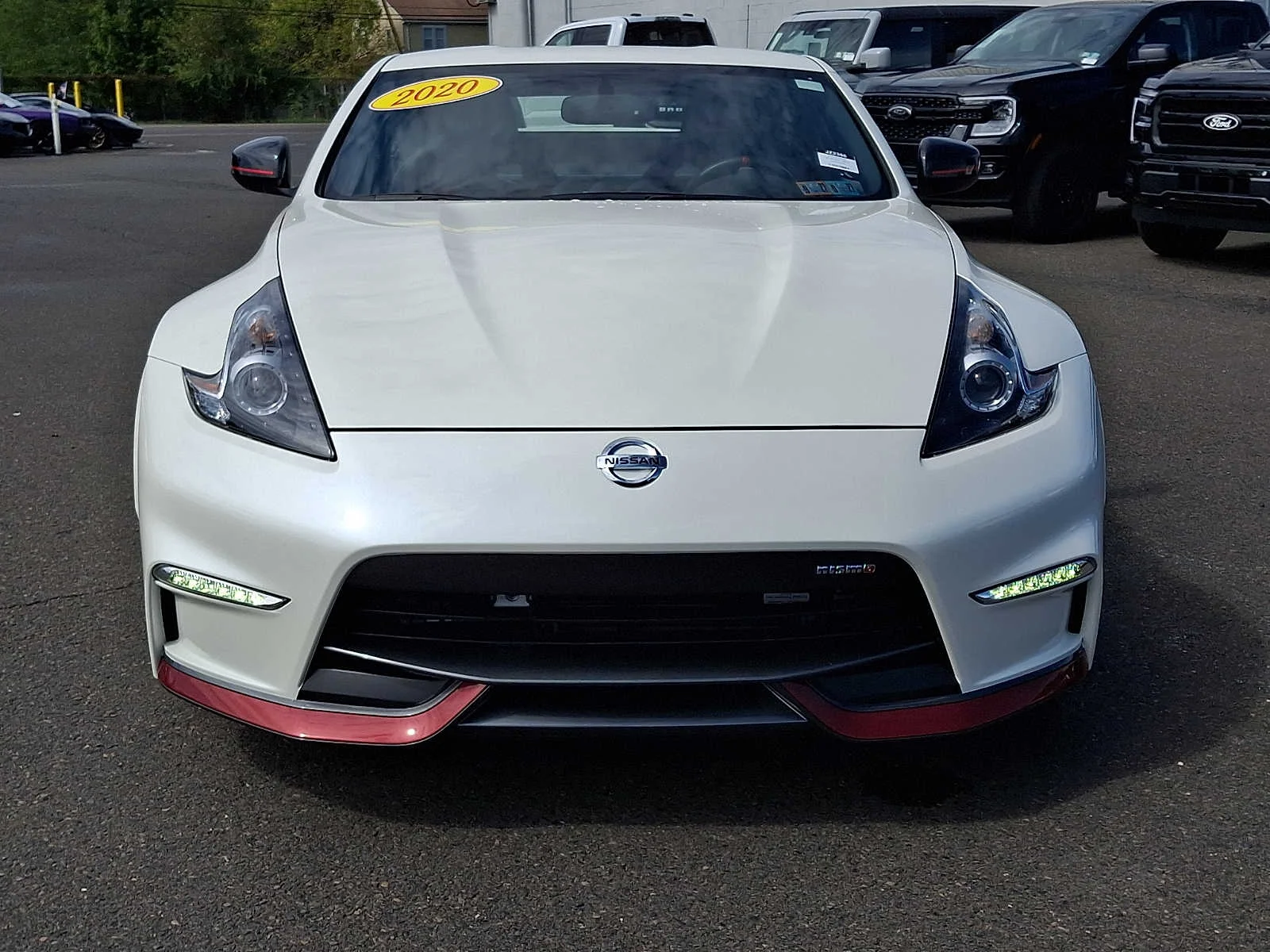 Used 2020 Pearl White Tricoat Nissan NISMO image 2