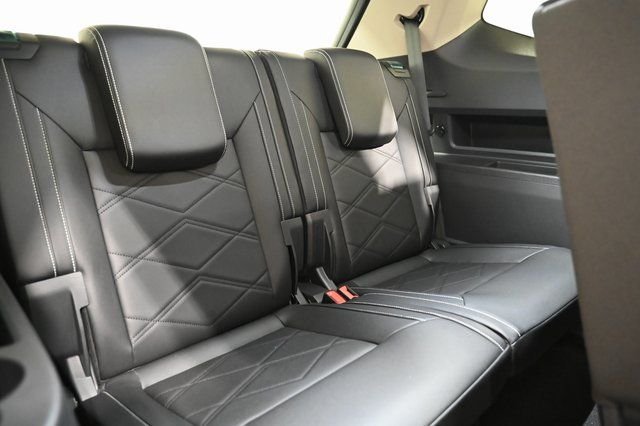 2026 Volkswagen Atlas SE w/Tech - Photo 29