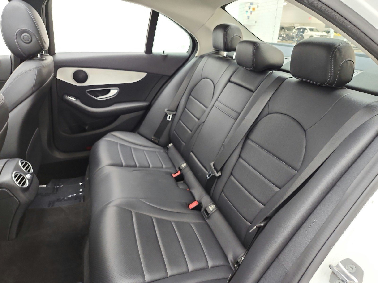 Used 2019 Polar White Mercedes-Benz C 300 Sedan image 13