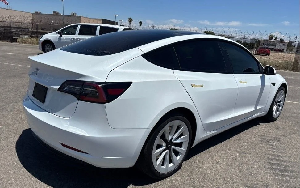 Used 2023 White Tesla Base image 3