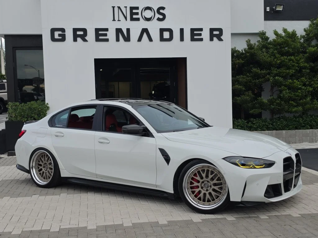Used 2023 Alpine White BMW Competition image 1