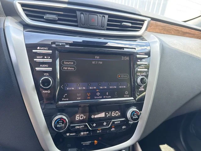 Used 2020 Gray Nissan Platinum image 20