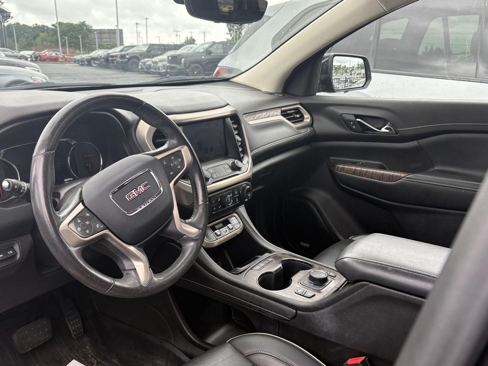 Used 2022 Midnight Blue Metallic GMC Denali image 5