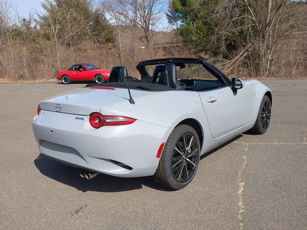New 2026 Aero Gray Metallic Mazda Grand Touring image 4