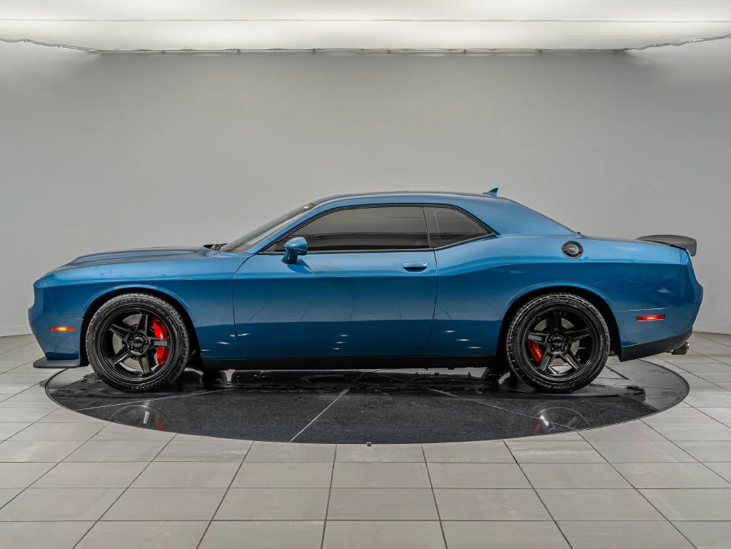 Used 2023 Frostbite Dodge SRT Hellcat Jailbreak image 8