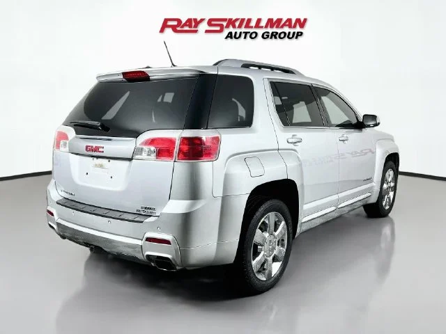 Used 2014 Silver GMC Denali image 7