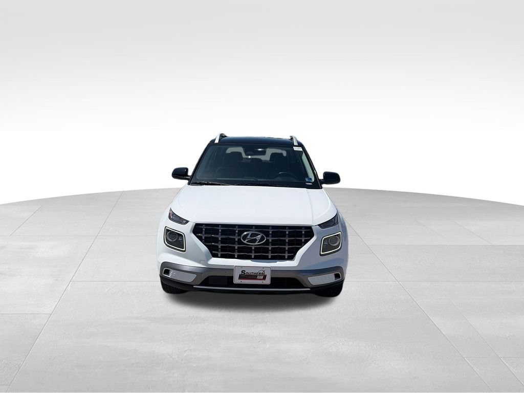 Used 2025 White Hyundai Limited image 9