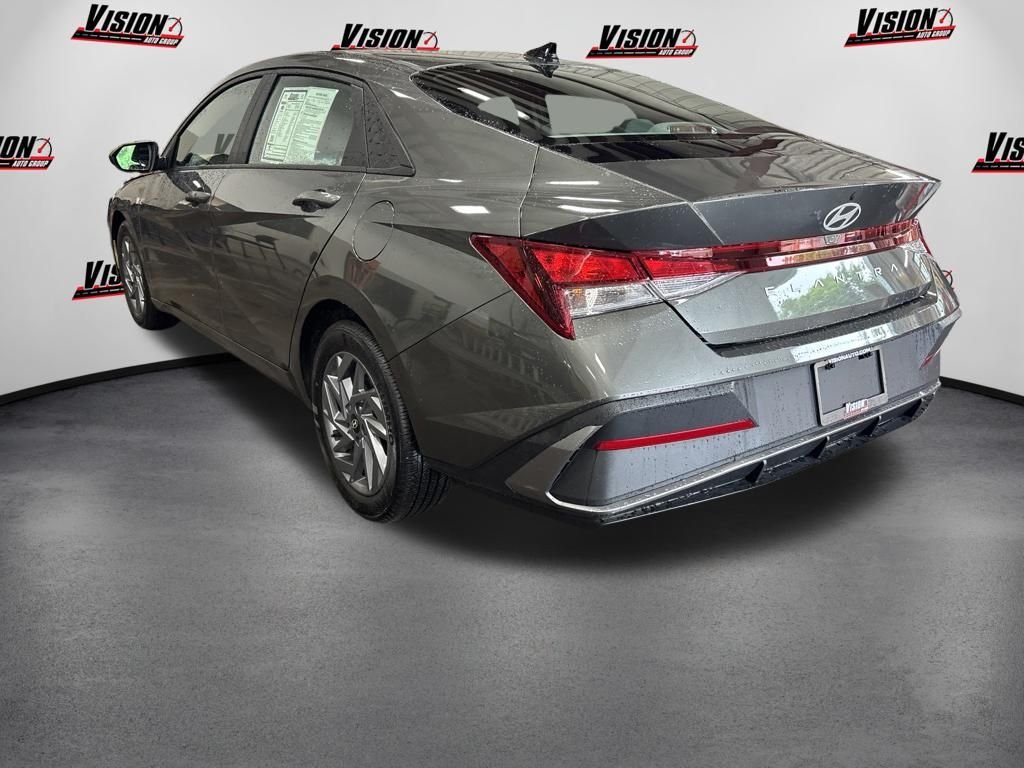 Certified Used 2024 Gray Hyundai SEL image 7
