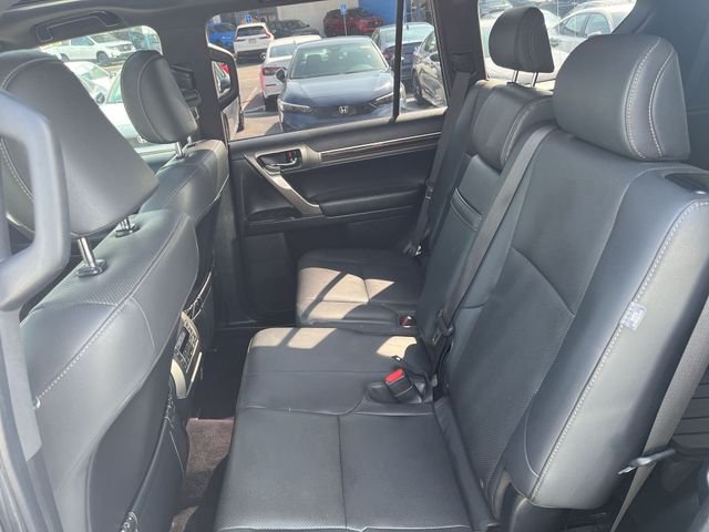 Used 2020 Silver Lexus 460 image 26