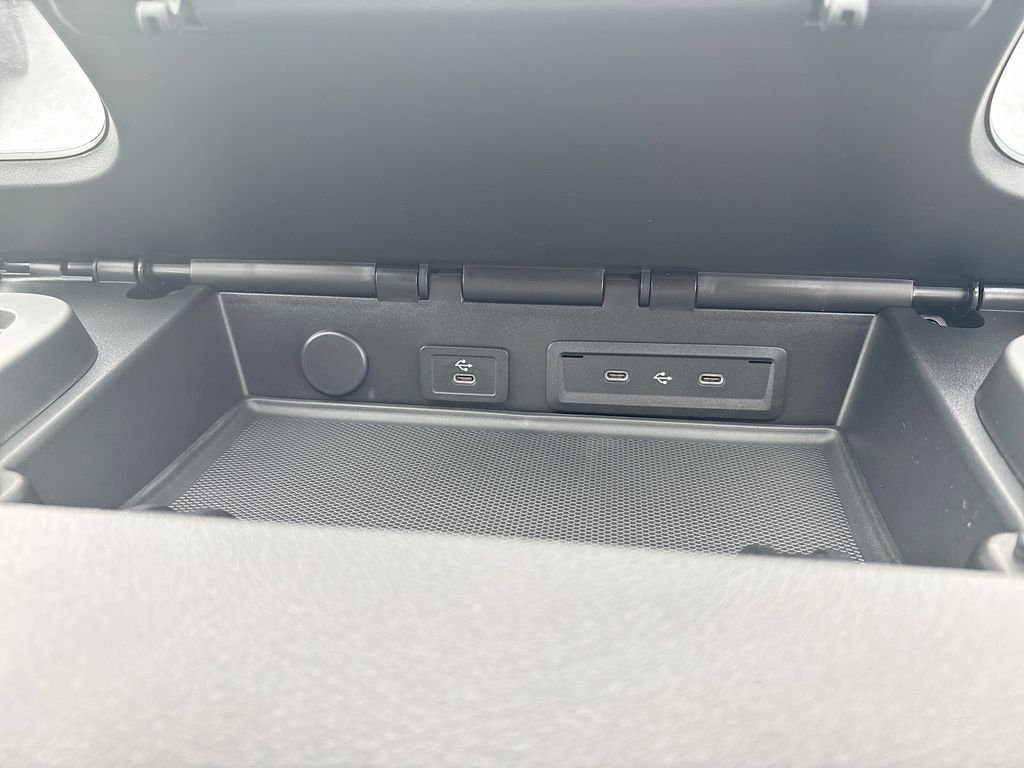 New 2026  Mercedes-Benz Cargo 144 WB image 28