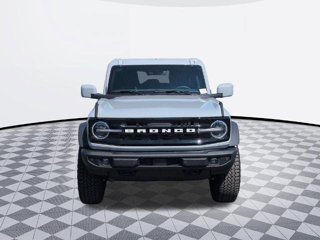 New 2026 Avalanche Gray Ford Outer Banks® image 8