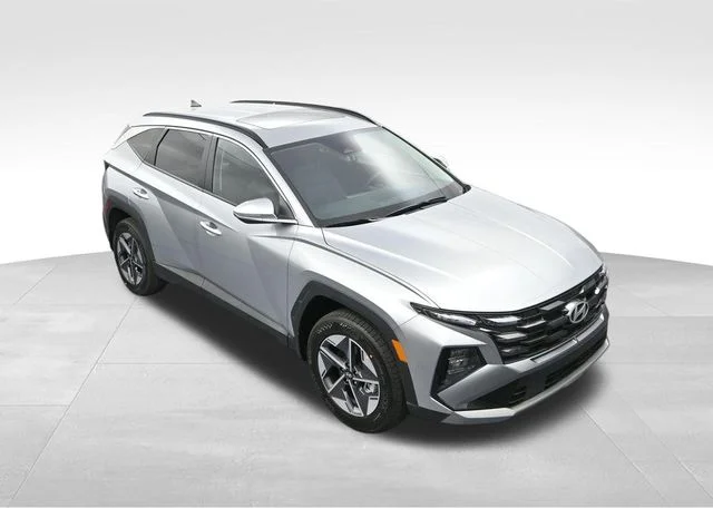 Used 2026 Silver Hyundai SEL Premium image 24