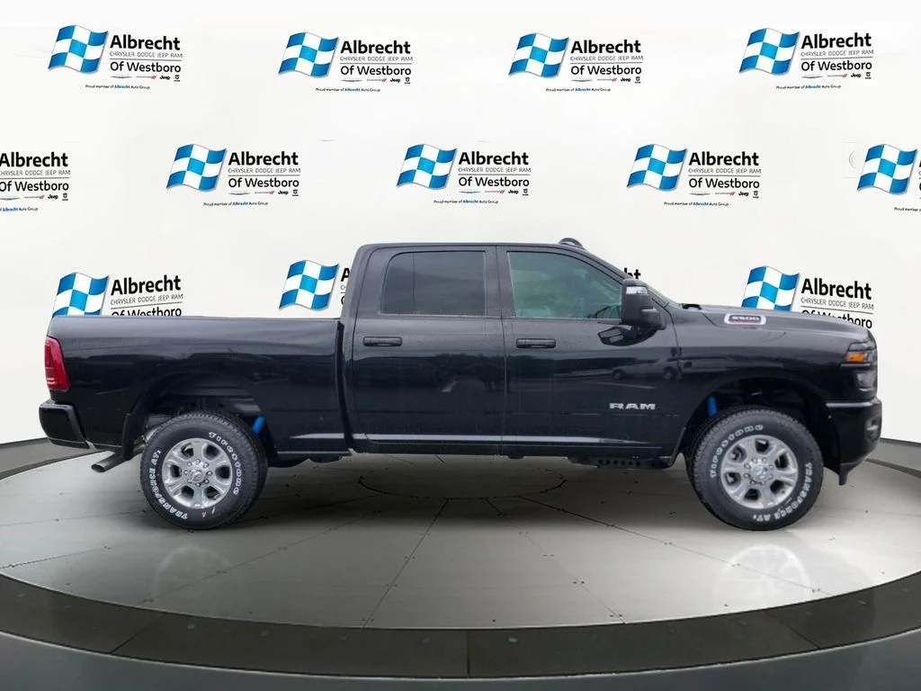 New 2026 Diamond Black Crystal Pearl-Coat Exterior Paint RAM Big Horn image 6
