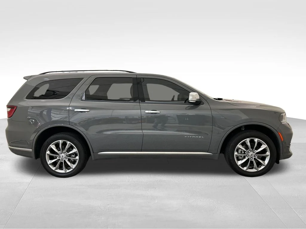 Used 2023 Gray Dodge Citadel image 7