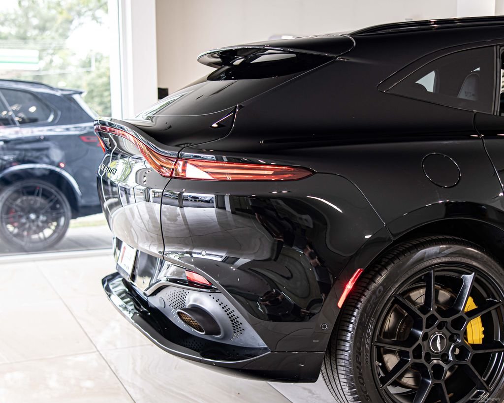 Used 2021 Black Aston Martin Base image 12