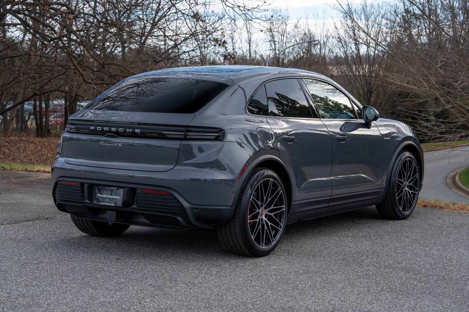 2025 Porsche Macan S - Photo 7