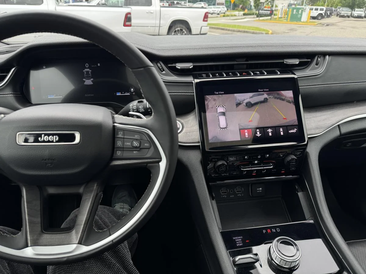 Used 2024 Black Jeep Limited image 19