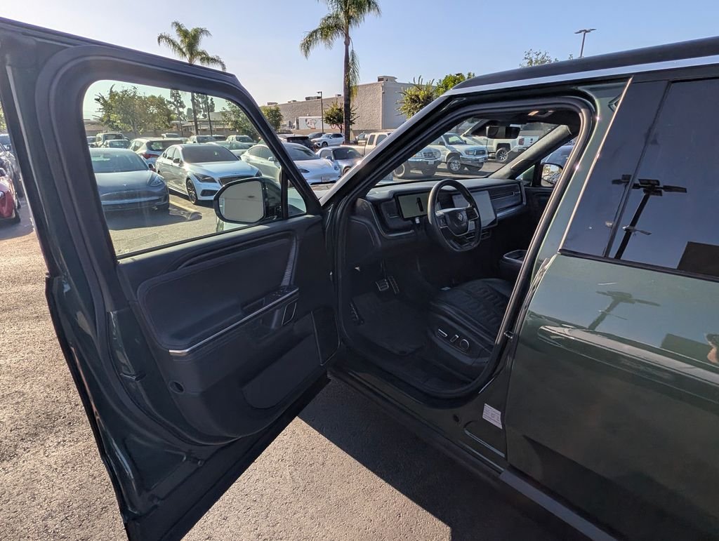 2024 Rivian R1S Adventure - Photo 29