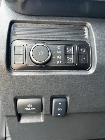 New 2026 Agate Black Metallic Ford F-250® Lariat® image 17