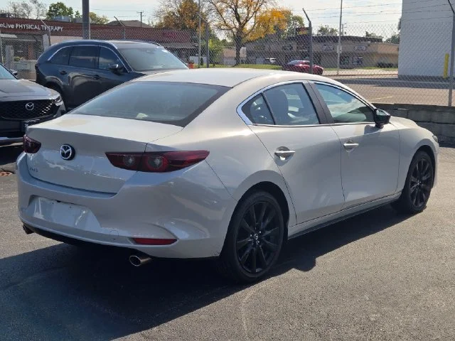 Used 2026 White Mazda 2.5 S Select Sport image 9