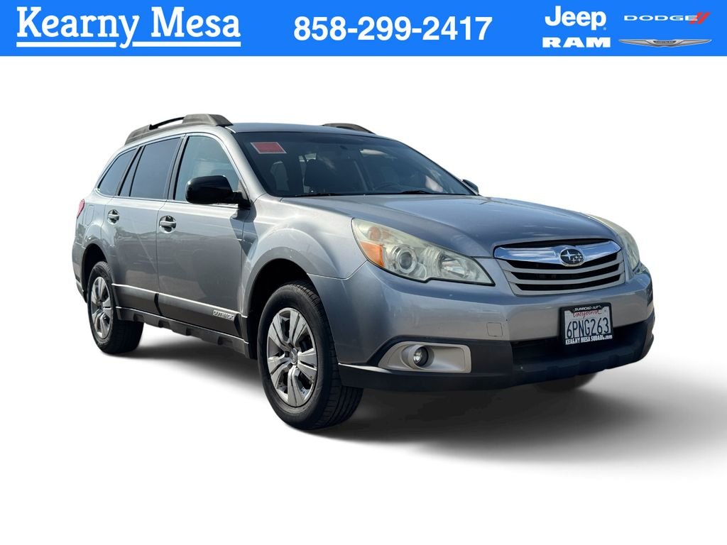 Used 2011 Silver Subaru 2.5i image 1