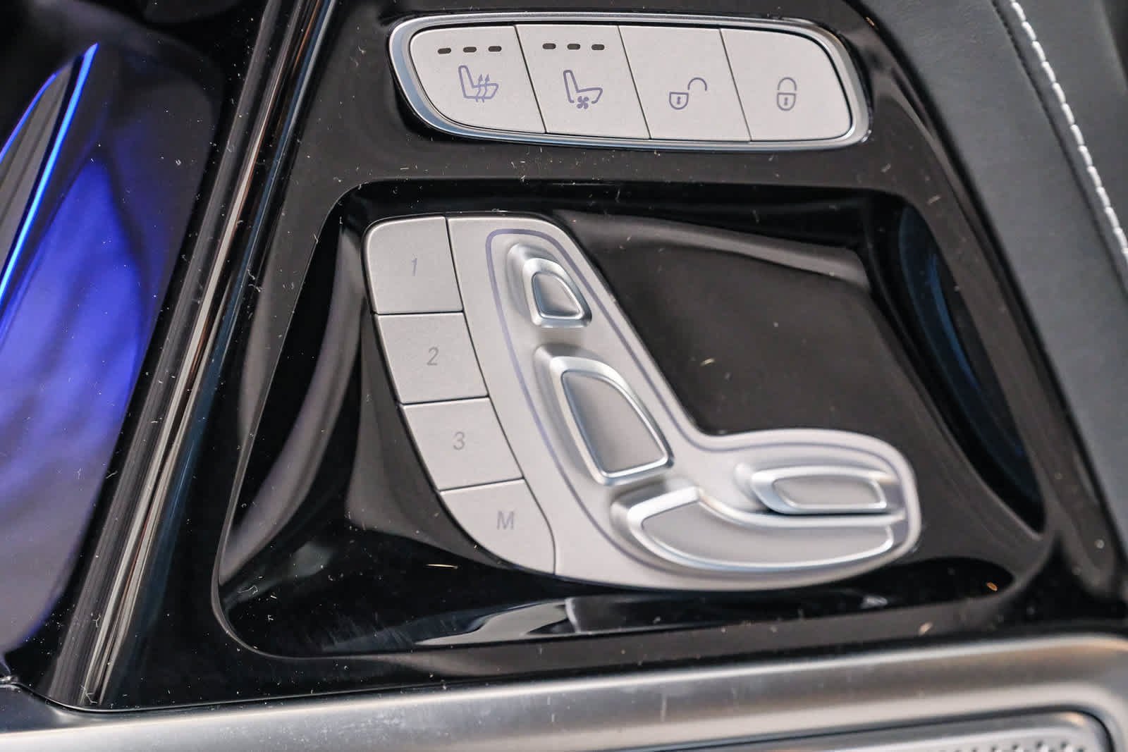 New 2027 MANUFAKTUR China Blue Mercedes-Benz AMG® G 63 SUV image 60