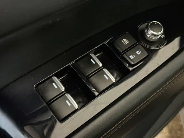 Used 2019 Black Mazda Grand Touring image 26