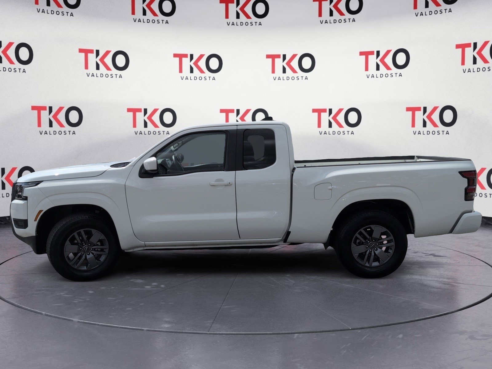 Used 2025 Glacier White Nissan S image 10
