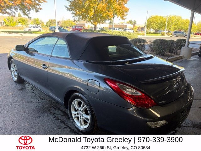 Used 2008 Gray Toyota SE image 7