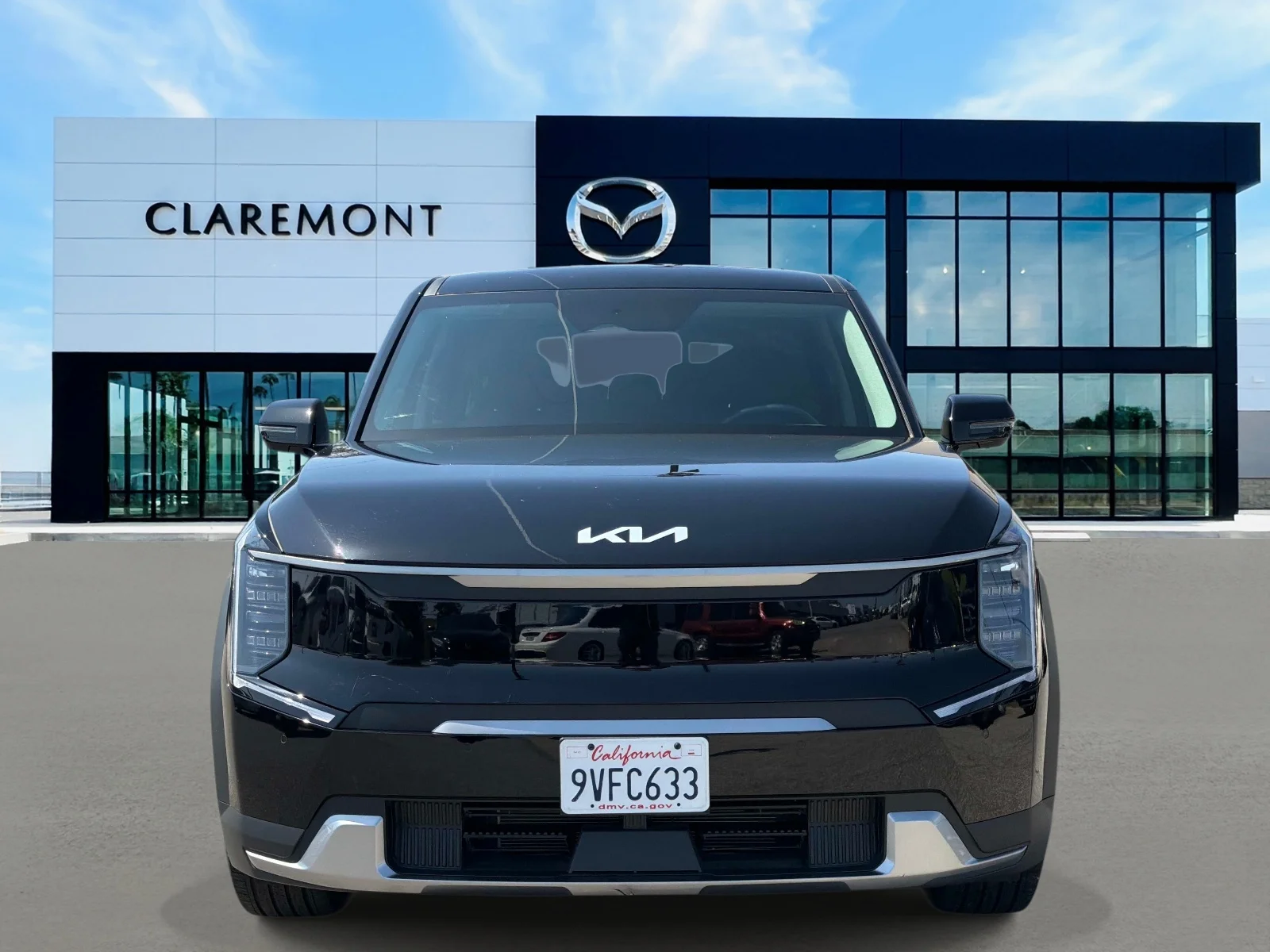Used 2026 Kia EV9 Light L/R with VIN 5XYAB5S15TG014802 for sale in Claremont, CA