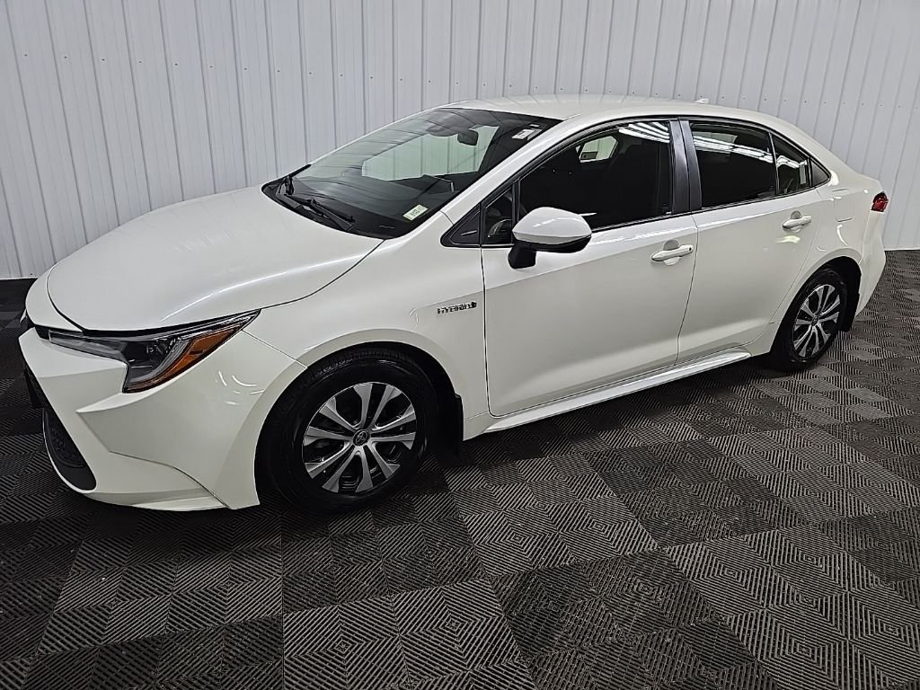 Used 2020 Blizzard Pearl Toyota LE image 6