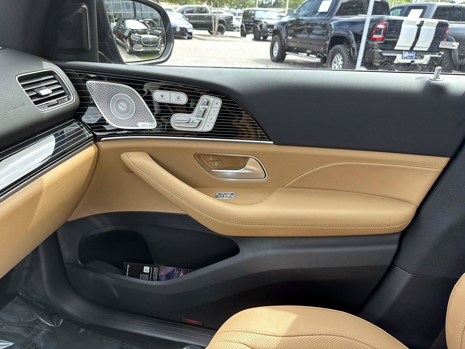 New 2026 Twilight Blue Metallic Mercedes-Benz 450 4MATIC® SUV image 25