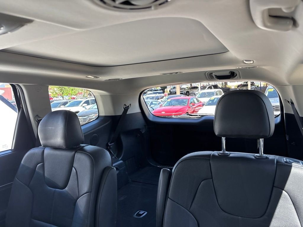 Used 2020 Black Kia SX image 26