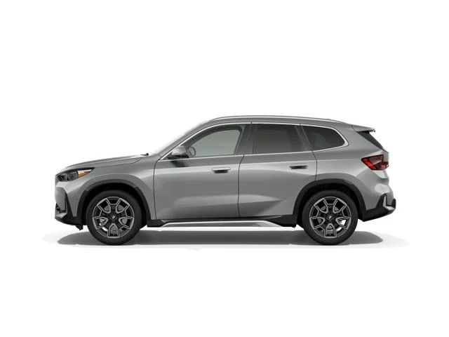 New 2027 Space Silver Metallic BMW sDrive28i image 4