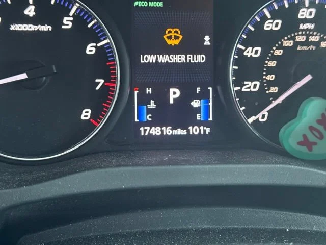 Used 2019 Brown Mitsubishi SE image 4