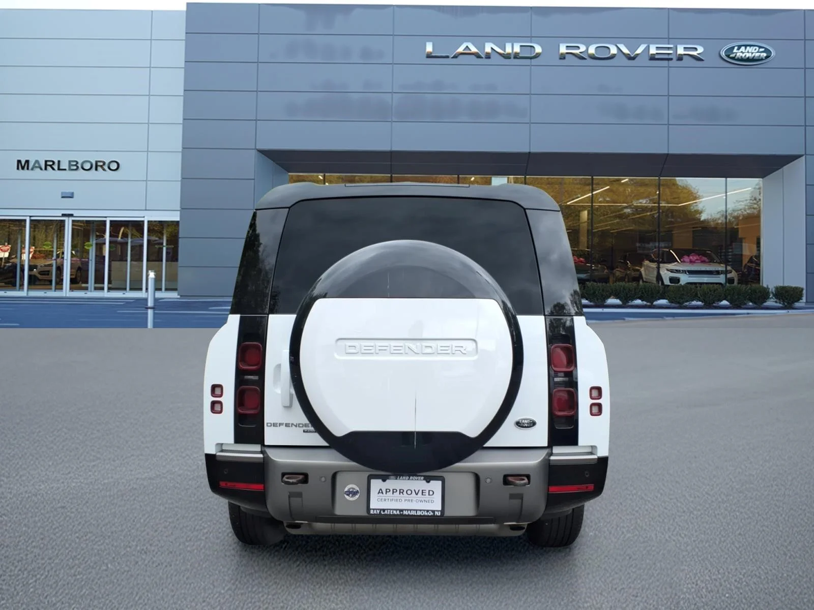 Certified Used 2023 Fuji White 1aa Land Rover 130 X-Dynamic SE image 7