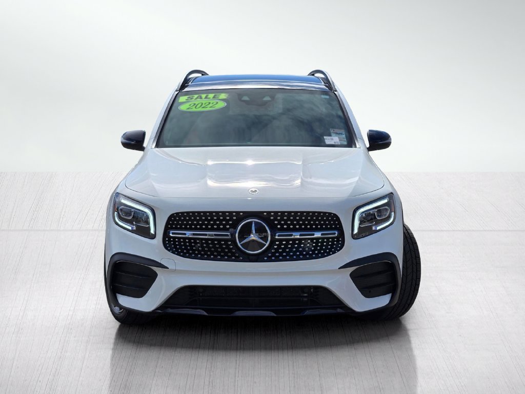 Used 2022 White Mercedes-Benz GLB 250 image 2