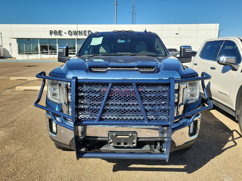 Used 2020 PACIFIC BLUE METALLIC GMC SLT image 2