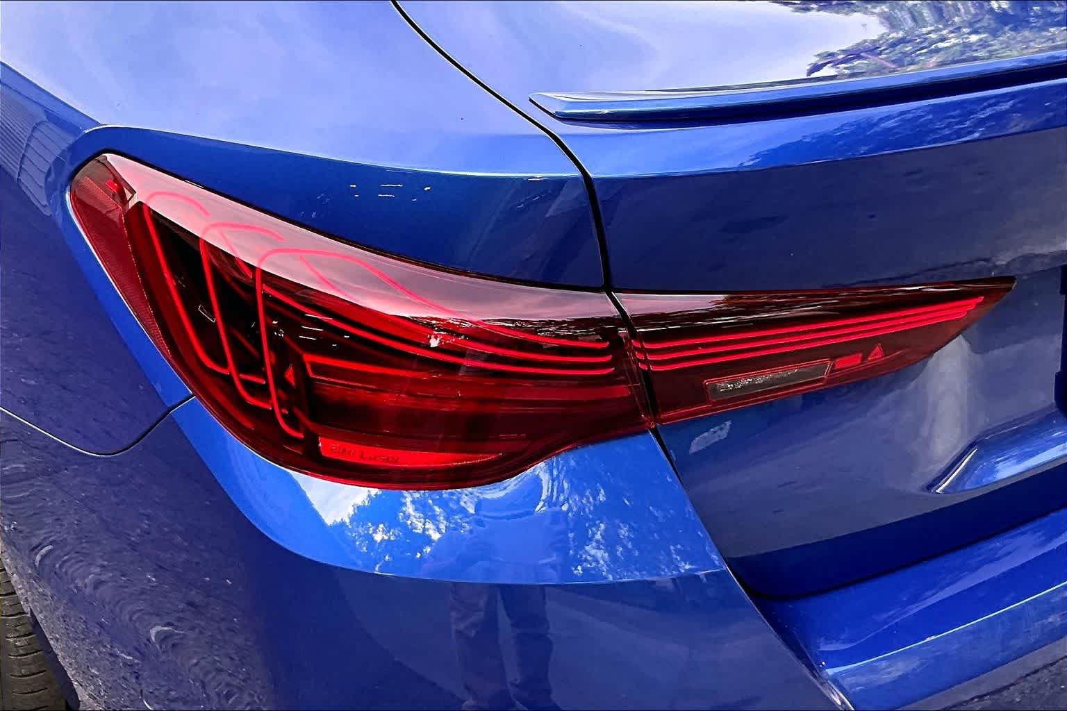 Used 2025 Portimao Blue Metallic BMW M440i image 28