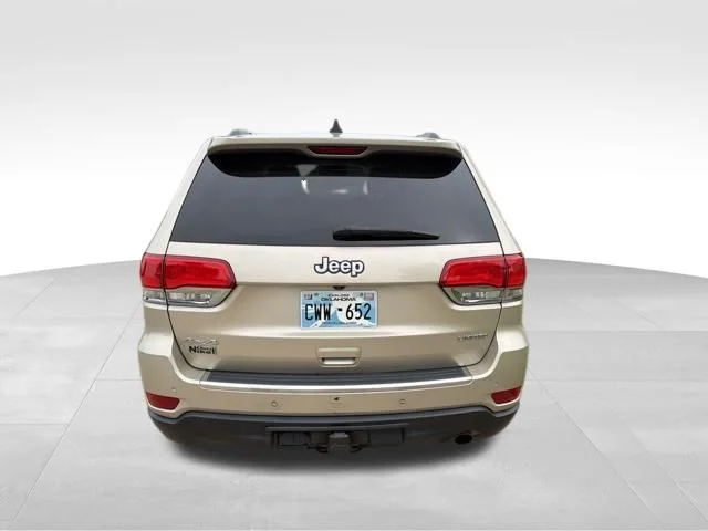 Used 2015 Beige Jeep Limited image 5