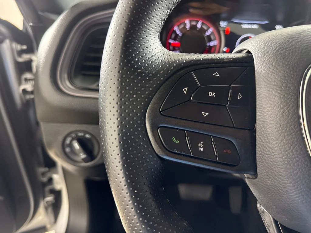Used 2023 Silver Dodge SXT image 26
