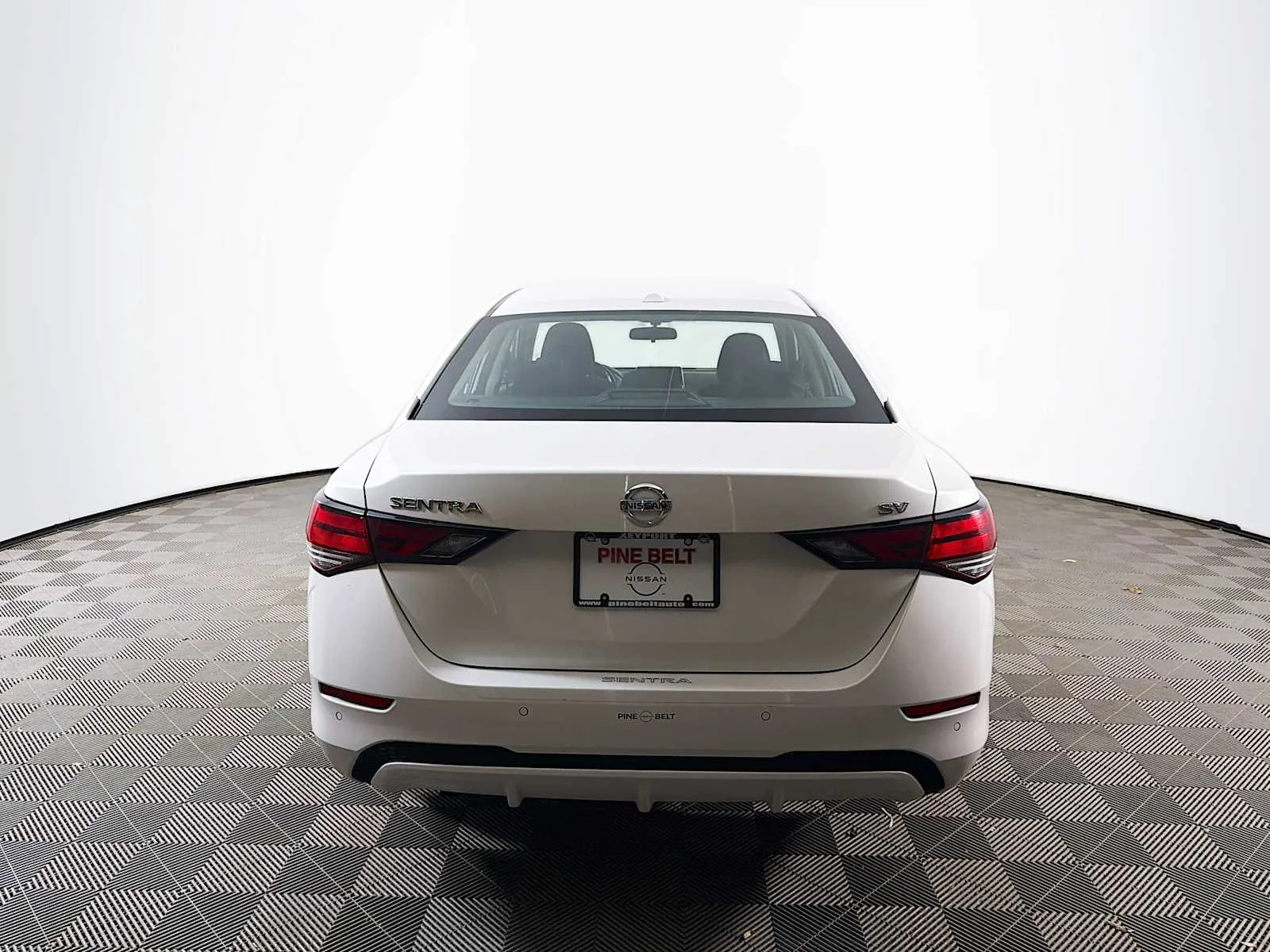 Certified Used 2022 Aspen White TriCoat Pearl Nissan SV image 5