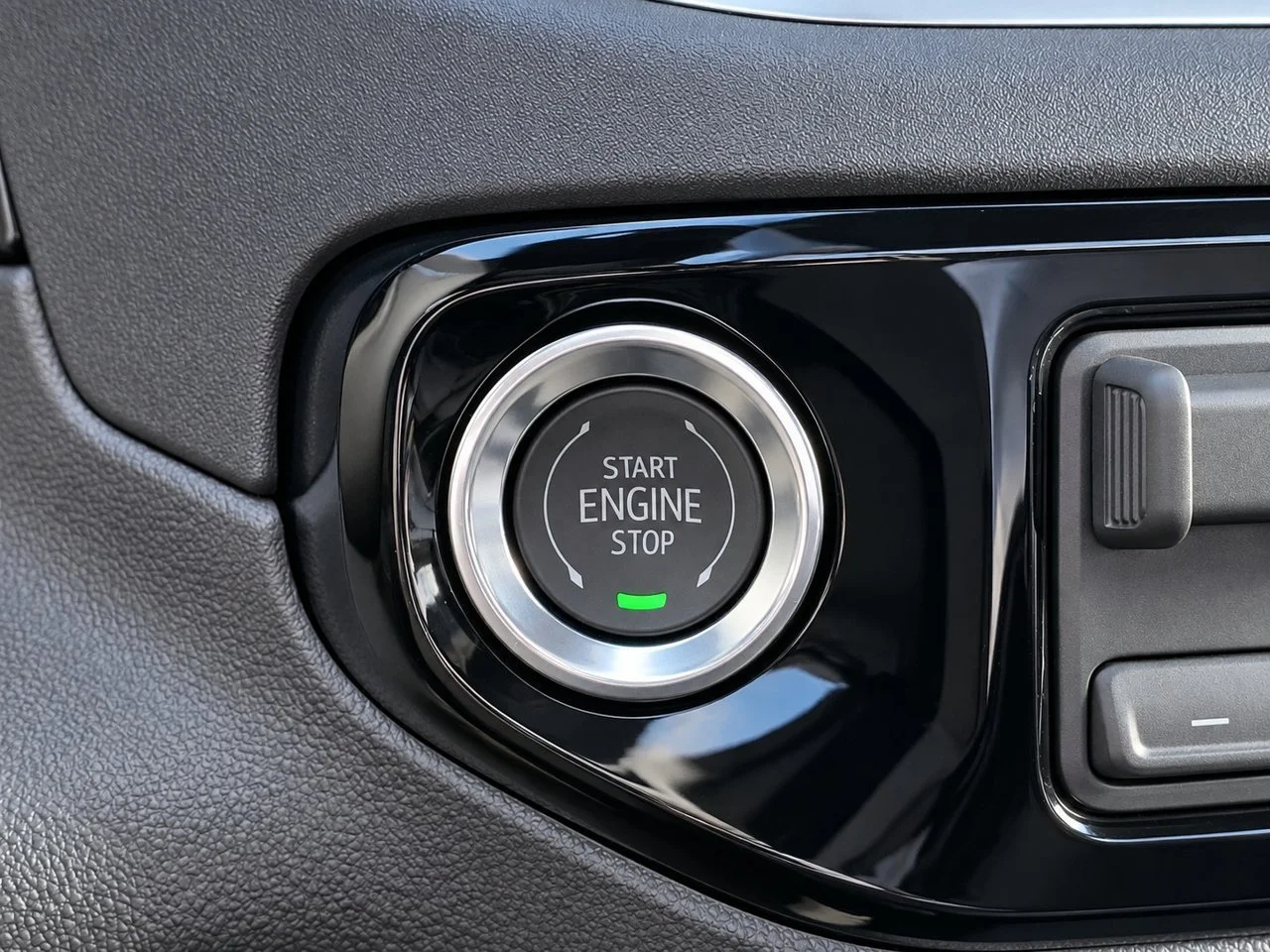 Used 2026 Sterling Gray Metallic Chevrolet LT image 26