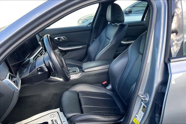 Used 2023 Skyscraper Grey Metallic BMW 330i image 23